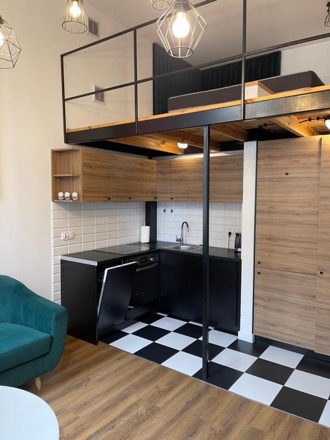 Urokliwy Loft W Ncl Kamienica Vabank 34 Lägenhet Łódź Exteriör bild